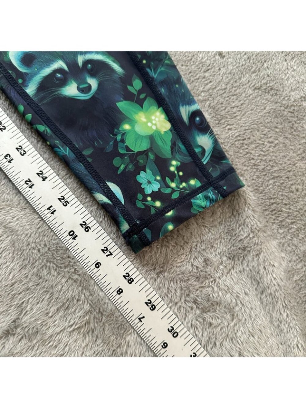 CVG Constantly Varied Gear Mischief Racoon Leggings LARGE - Picture 5 of 5